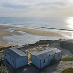 Friends Ocean View 10p 5bdrms Ai